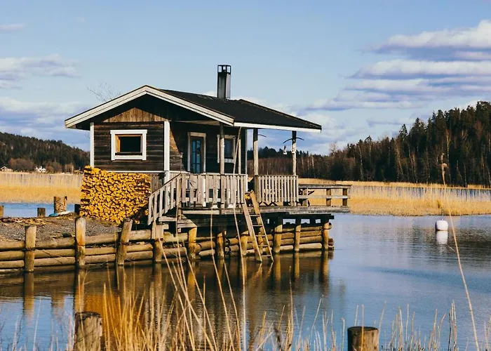 Lyhdyn Tila Hotelli 3*